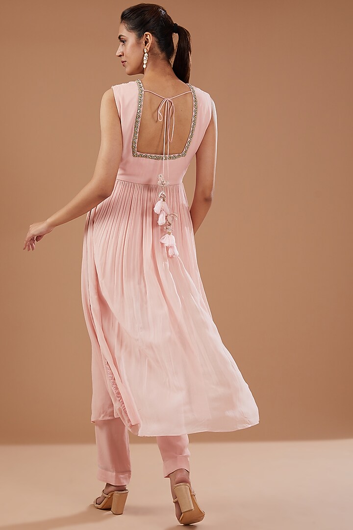 Blush Pink Silk Kurta Set by Bhumika Sharma at Pernia's Pop Up Shop
