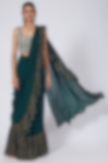 Emerald Green Pre-Stitched Wedding Saree Set by Bhumika Sharma at Pernia's Pop Up Shop