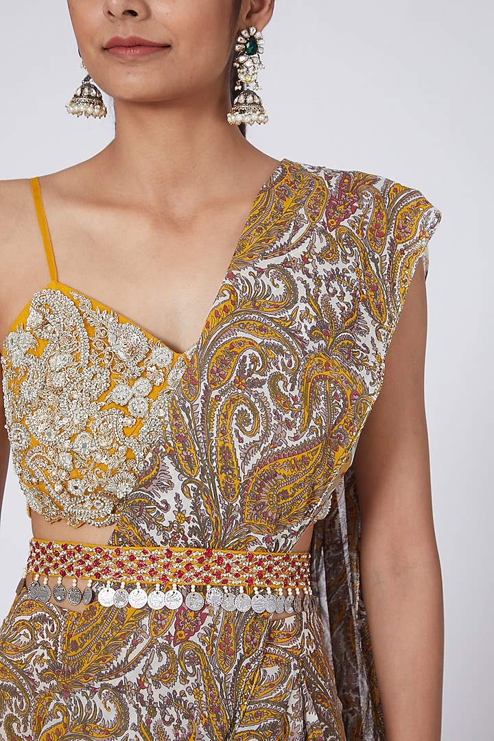 Mustard & Ivory Georgette Ambi Jaal Printed Layered Wedding Saree Set by Bhumika Sharma at Pernia's Pop Up Shop