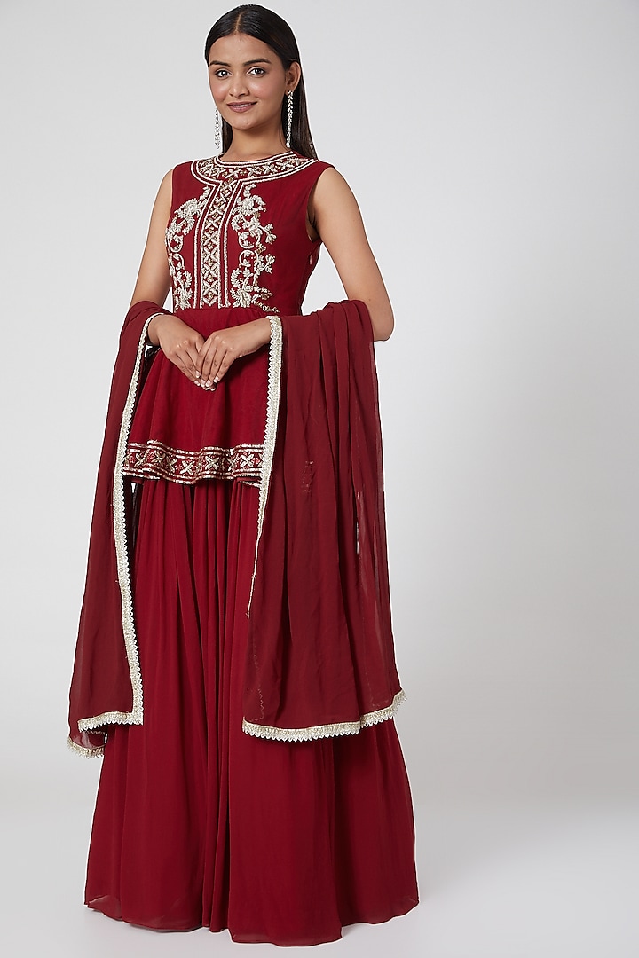 Red Embroidered Anarkali Set by Bhumika Sharma at Pernia's Pop Up Shop