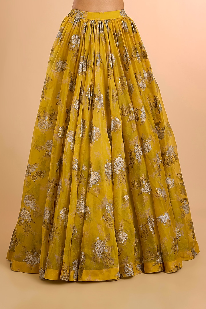 Mustard Organza Printed Wedding Lehenga Set by Bhumika Sharma at Pernia's Pop Up Shop