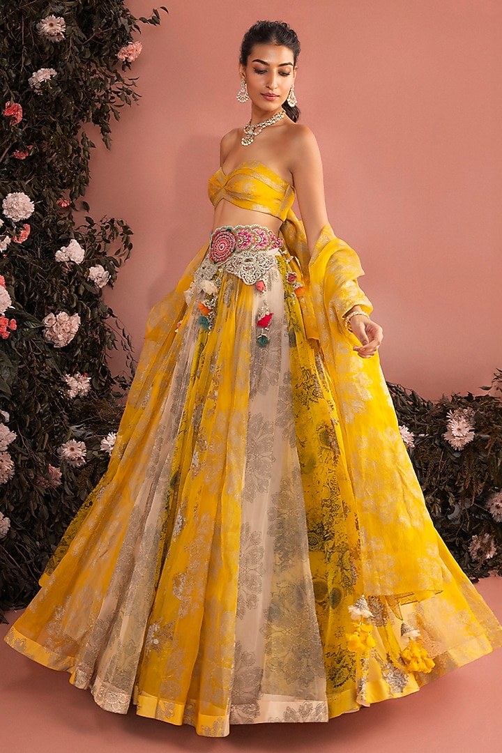 Mustard Organza Printed Wedding Lehenga Set by Bhumika Sharma at Pernia's Pop Up Shop