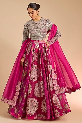 Red Organza Floral Embroidered Lehenga Set by Bhumika Sharma