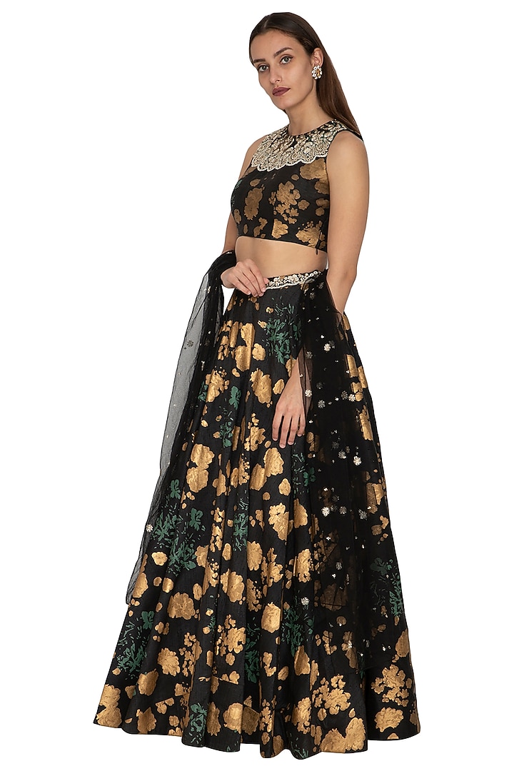 Black Floral Embroidered Wedding Lehenga Set by Bhumika Sharma at Pernia's Pop Up Shop