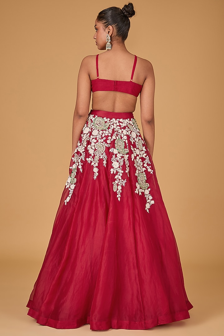 Red Organza & Net Paisley Jaal Embroidered Bridal Lehenga Set by Bhumika Sharma at Pernia's Pop Up Shop