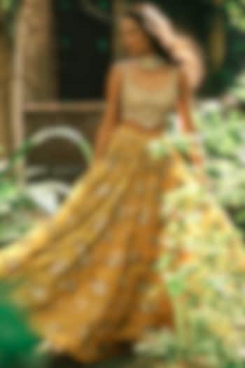 Mustard Yellow Organza & Net Printed Bridal Lehenga Set by Bhumika Sharma at Pernia's Pop Up Shop