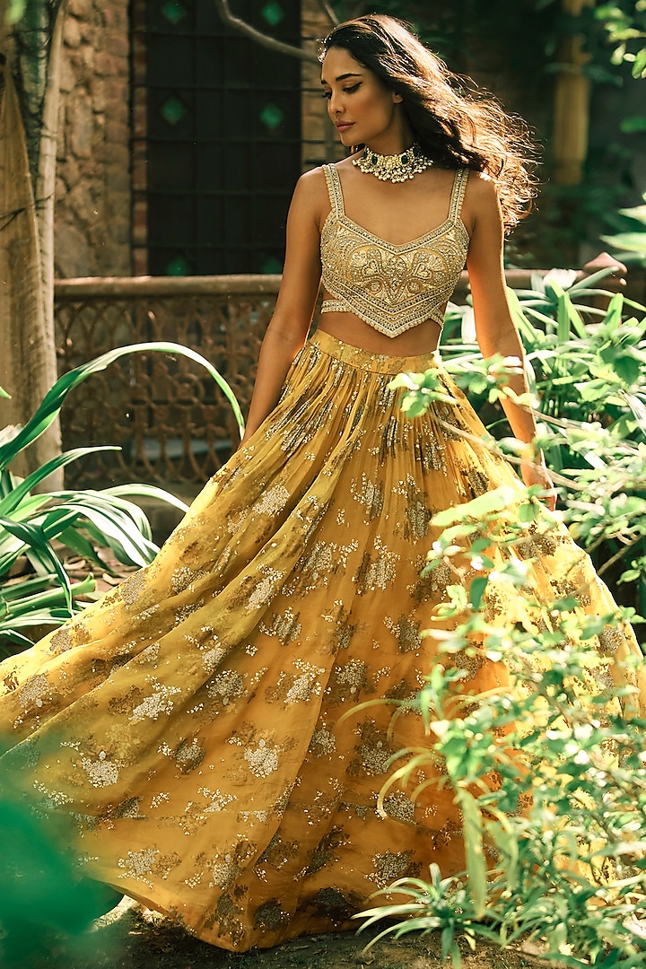 Mustard Yellow Organza & Net Printed Bridal Lehenga Set by Bhumika Sharma at Pernia's Pop Up Shop