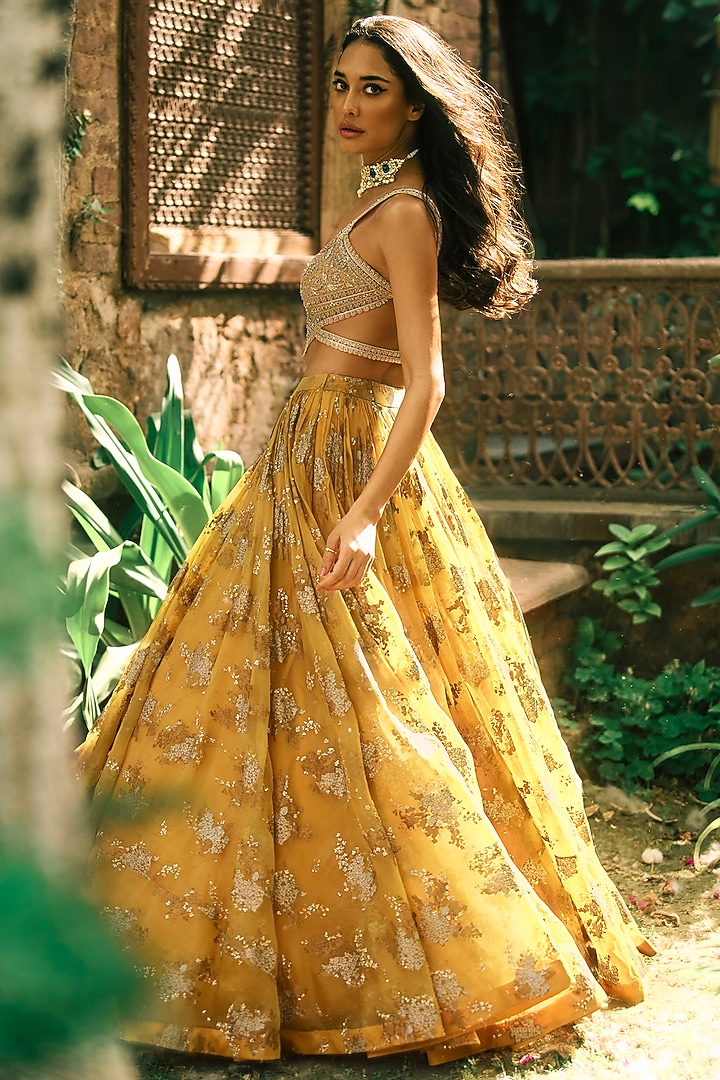 Mustard Yellow Organza & Net Printed Bridal Lehenga Set by Bhumika Sharma at Pernia's Pop Up Shop