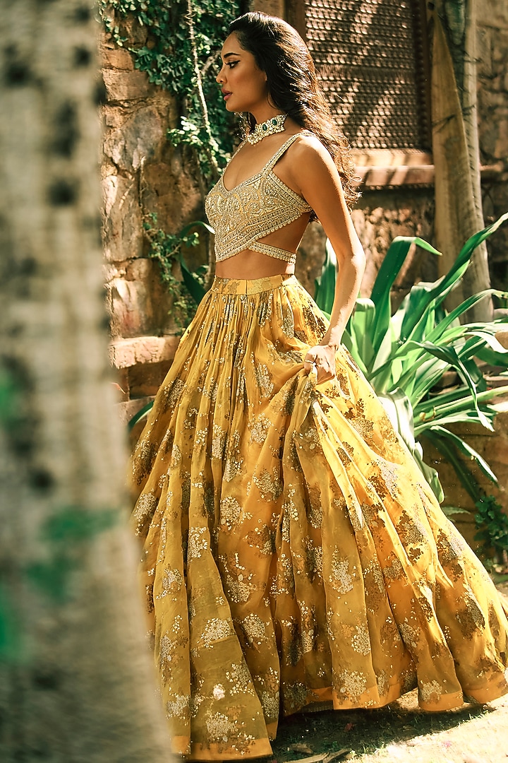 Mustard Yellow Organza & Net Printed Bridal Lehenga Set by Bhumika Sharma at Pernia's Pop Up Shop