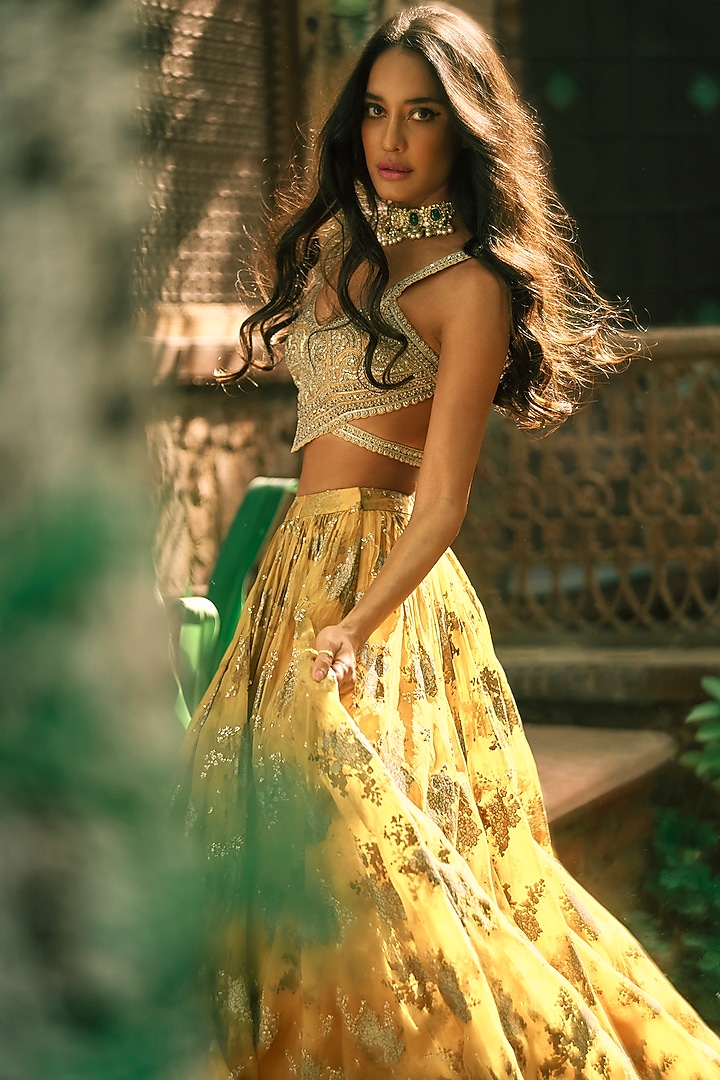 Mustard Yellow Organza & Net Printed Bridal Lehenga Set by Bhumika Sharma at Pernia's Pop Up Shop