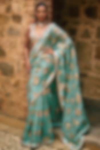 Coral Blue Organza & Net Printed Saree Set by Bhumika Sharma at Pernia's Pop Up Shop