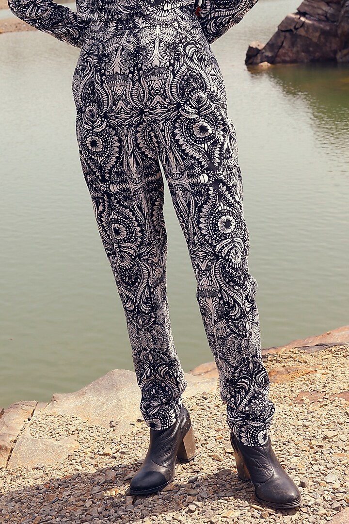 Black Printed Pant Set by Bhumika Sharma at Pernia's Pop Up Shop