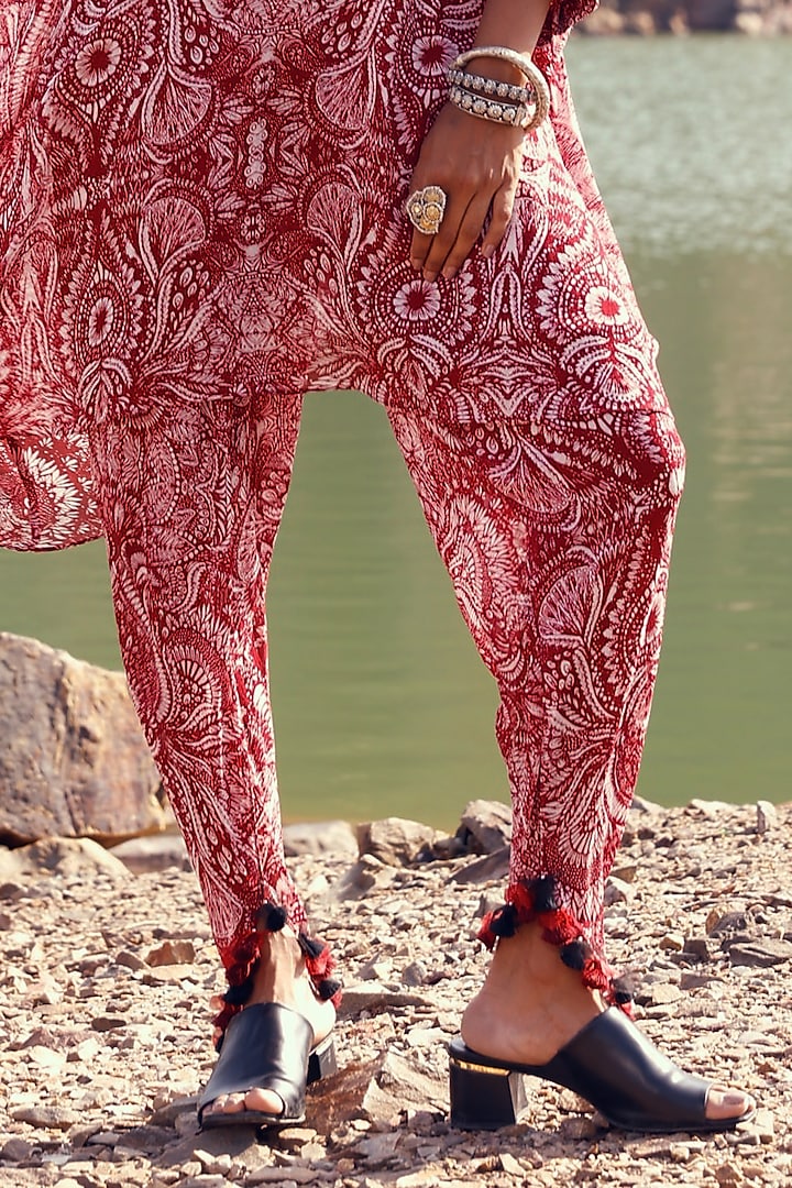 Red Printed Kurta Set by Bhumika Sharma at Pernia's Pop Up Shop