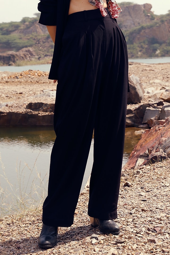 Black Georgette Pant Set by Bhumika Sharma at Pernia's Pop Up Shop