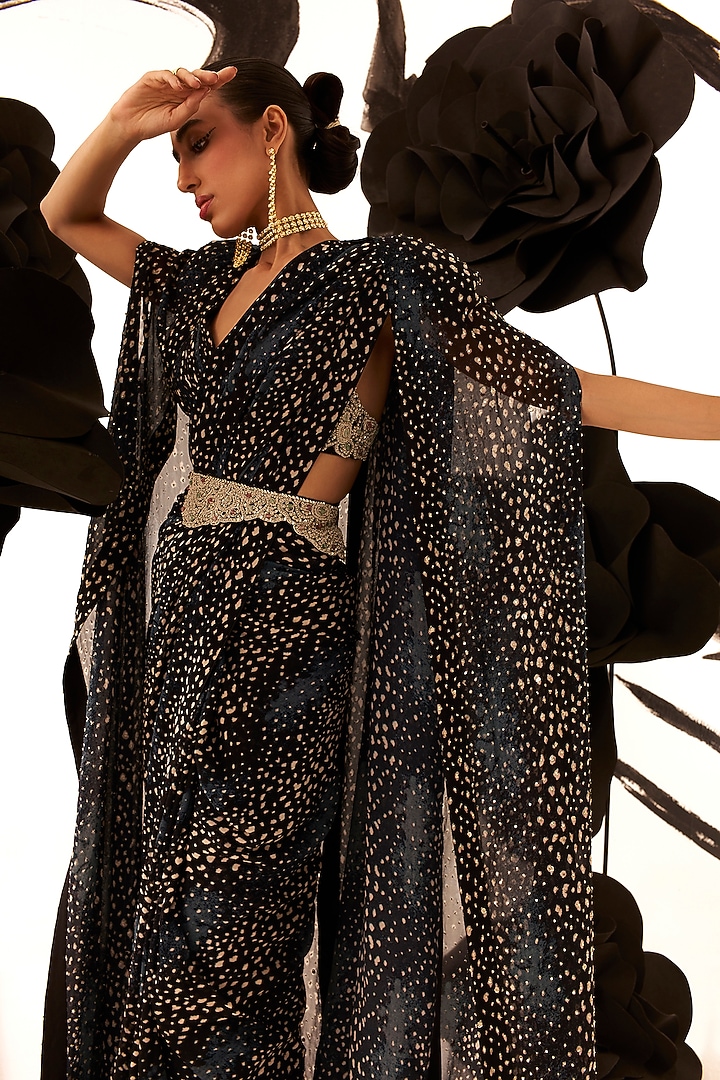 Black Georgette Printed Jacket Wedding Saree Set by Bhumika Sharma at Pernia's Pop Up Shop