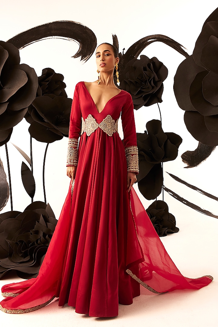 Red Twill Organza Embroidered Bridal Anarkali Set by Bhumika Sharma at Pernia's Pop Up Shop