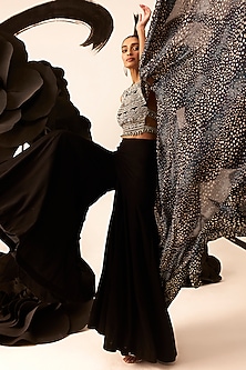 product-color-Black