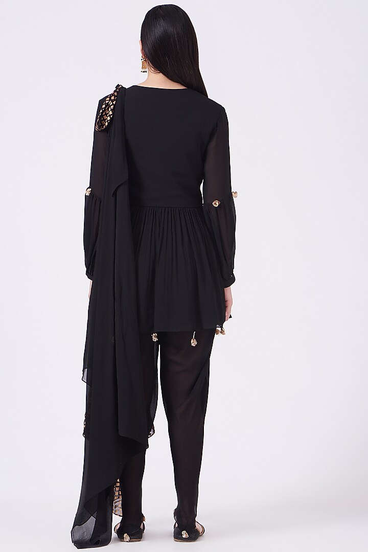 Black Embroidered Peplum Kurta Set by Bhumika Sharma at Pernia's Pop Up Shop