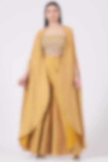 Haldi Embroidered Flared Pant Set by Bhumika Sharma at Pernia's Pop Up Shop