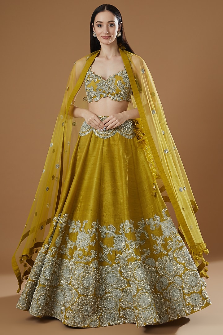 Mustard Hand Embroidered Lehenga Set Design by Bhumika Sharma at Pernia's Pop Up Shop 2024