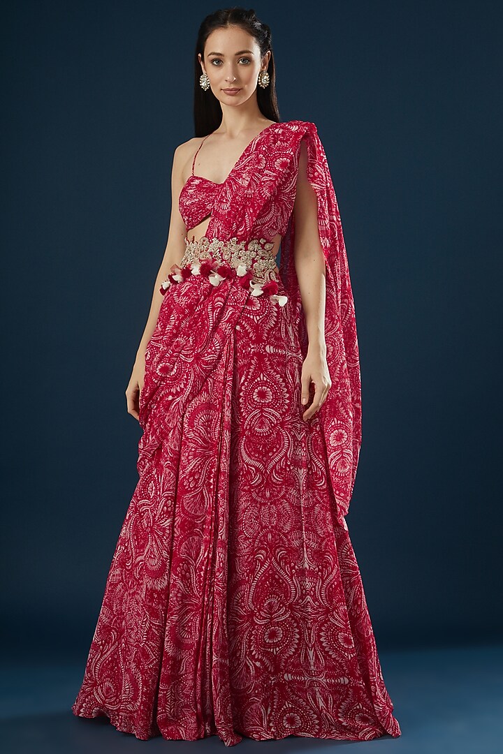 Red Georgette Geometric Printed Pre-Stitched Wedding Saree Set by Bhumika Sharma at Pernia's Pop Up Shop