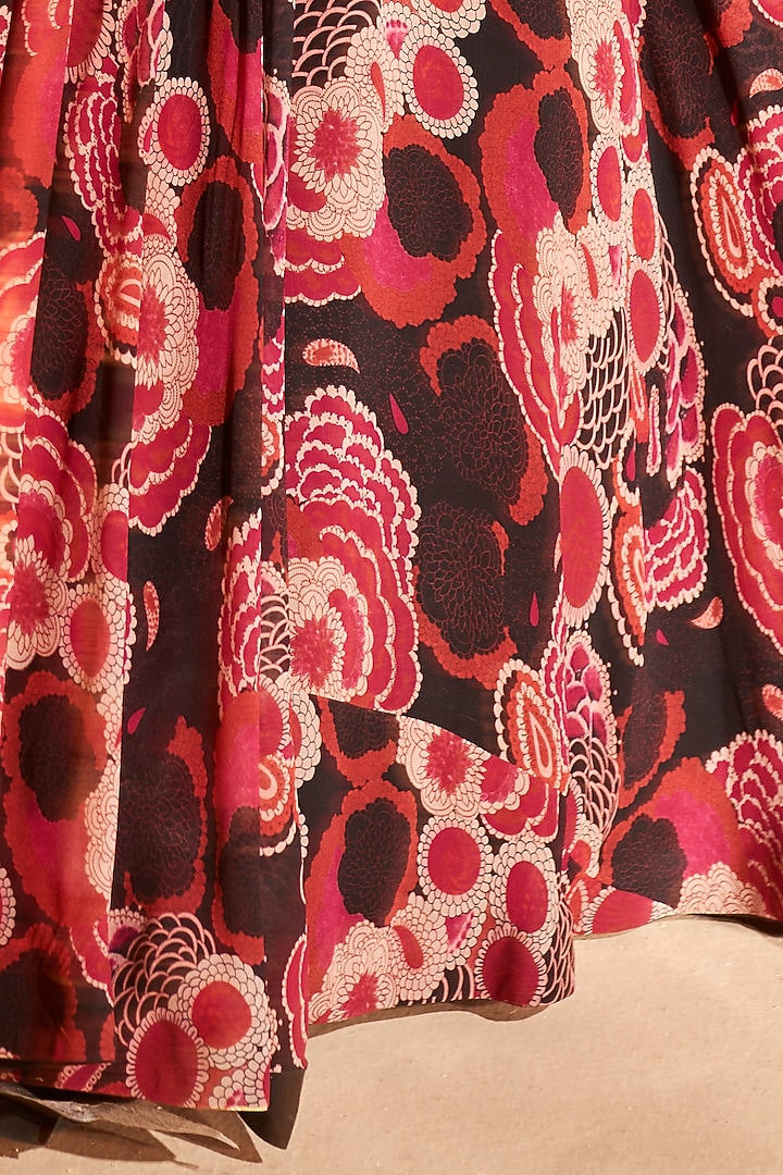 Black & Red Georgette Printed Wedding Lehenga Set by Bhumika Sharma at Pernia's Pop Up Shop