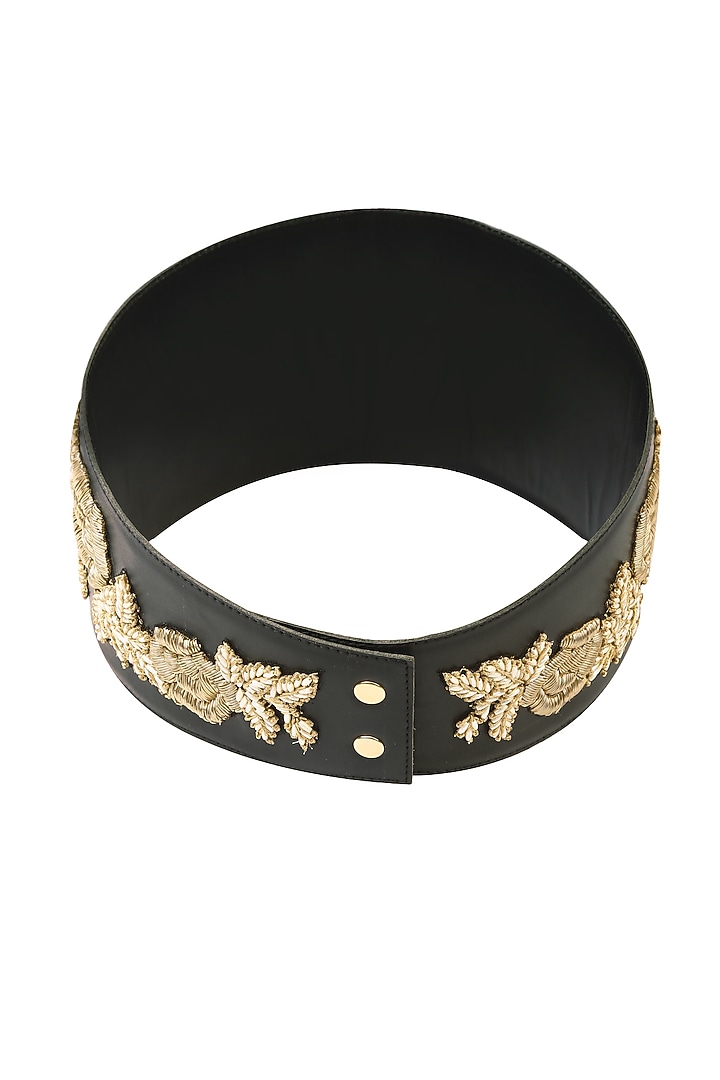 Bhumika Sharma presents Black rosette motif embroidered leather belt available only at Pernia's Pop Up Shop.