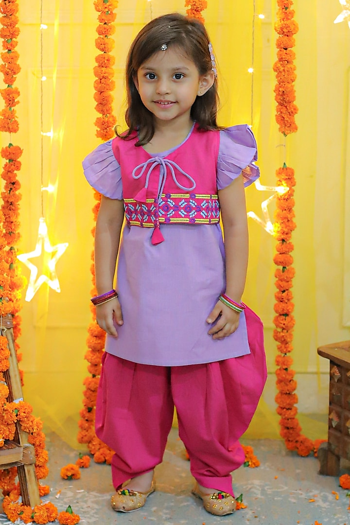 Pink Cotton Embroidered Kurta Set For Girls by BownBee at Pernia's Pop Up Shop