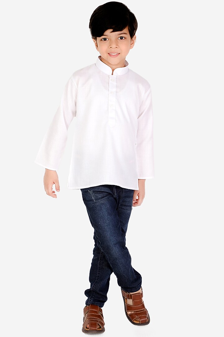 White Cotton Kurta For Boys by BownBee at Pernia's Pop Up Shop