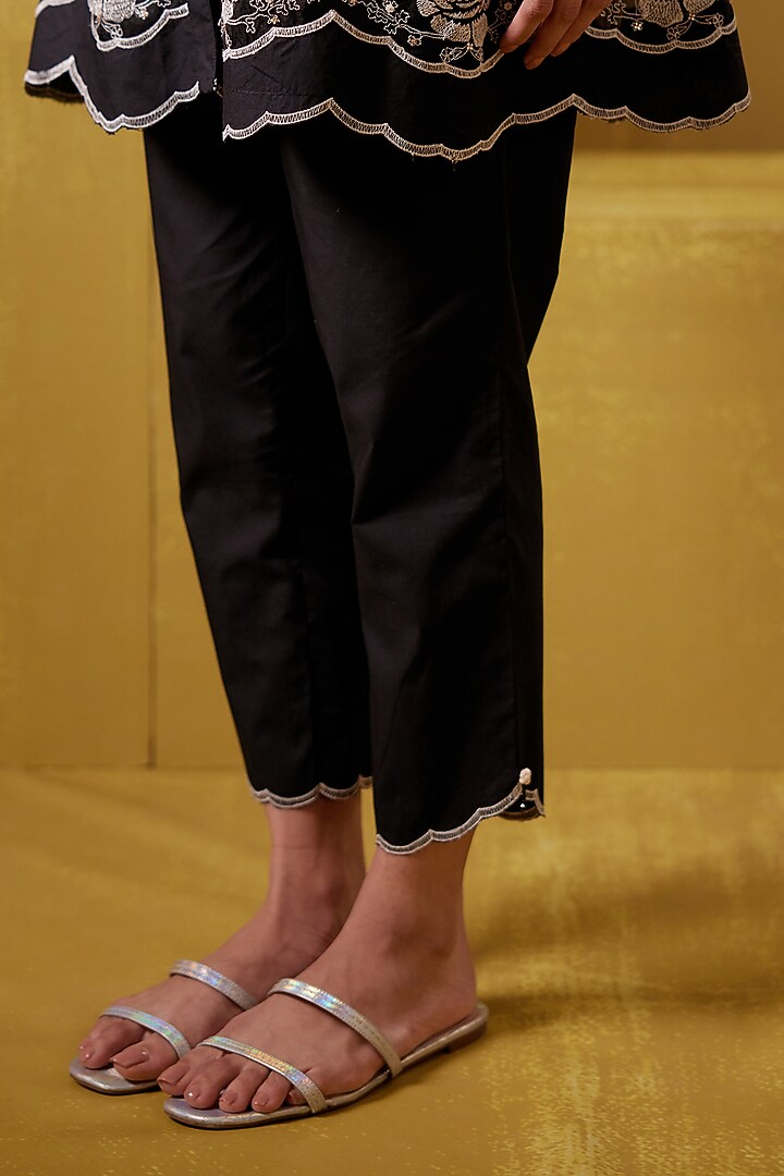 Black Cotton Poplin Narrow Pants by Bunka at Pernia's Pop Up Shop