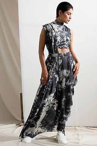 Black & Light Grey Tie-Dye Concept Saree Set by Bohame