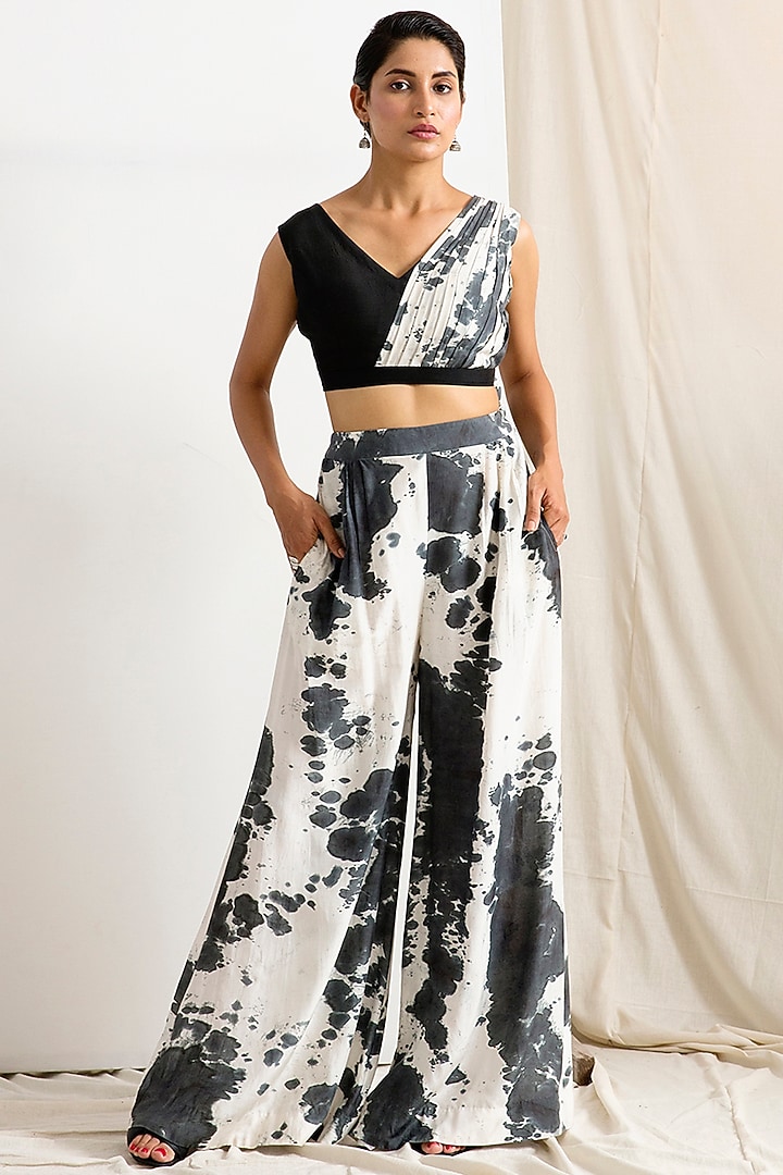 Light Grey & Black Tie-Dye Concept Party Wear Saree Set by Bohame at Pernia's Pop Up Shop