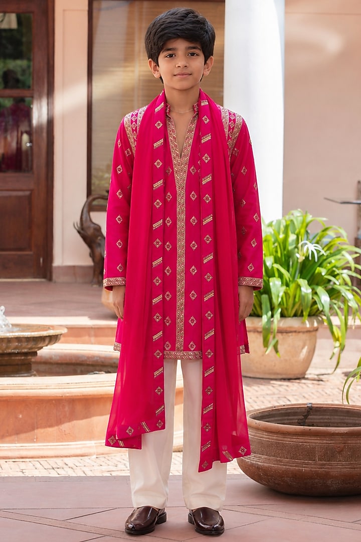Hot Pink Chanderi Kurta Set For Boys by Bohame Kids at Pernia's Pop Up Shop