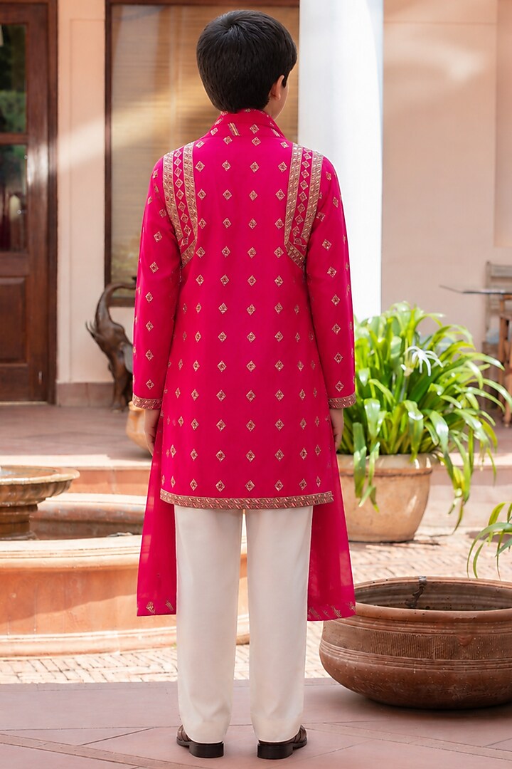 Hot Pink Chanderi Kurta Set For Boys by Bohame Kids at Pernia's Pop Up Shop