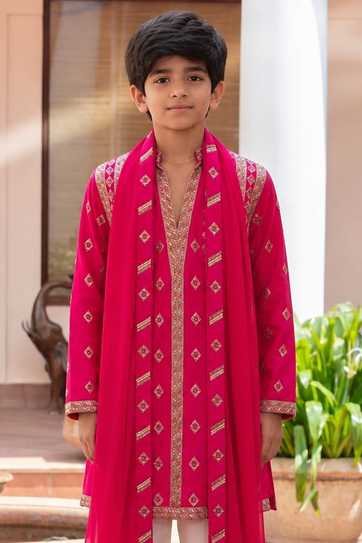 Hot Pink Chanderi Kurta Set For Boys by Bohame Kids at Pernia's Pop Up Shop