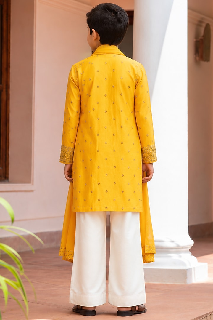 Mustard Chanderi Kurta Set For Boys by Bohame Kids at Pernia's Pop Up Shop