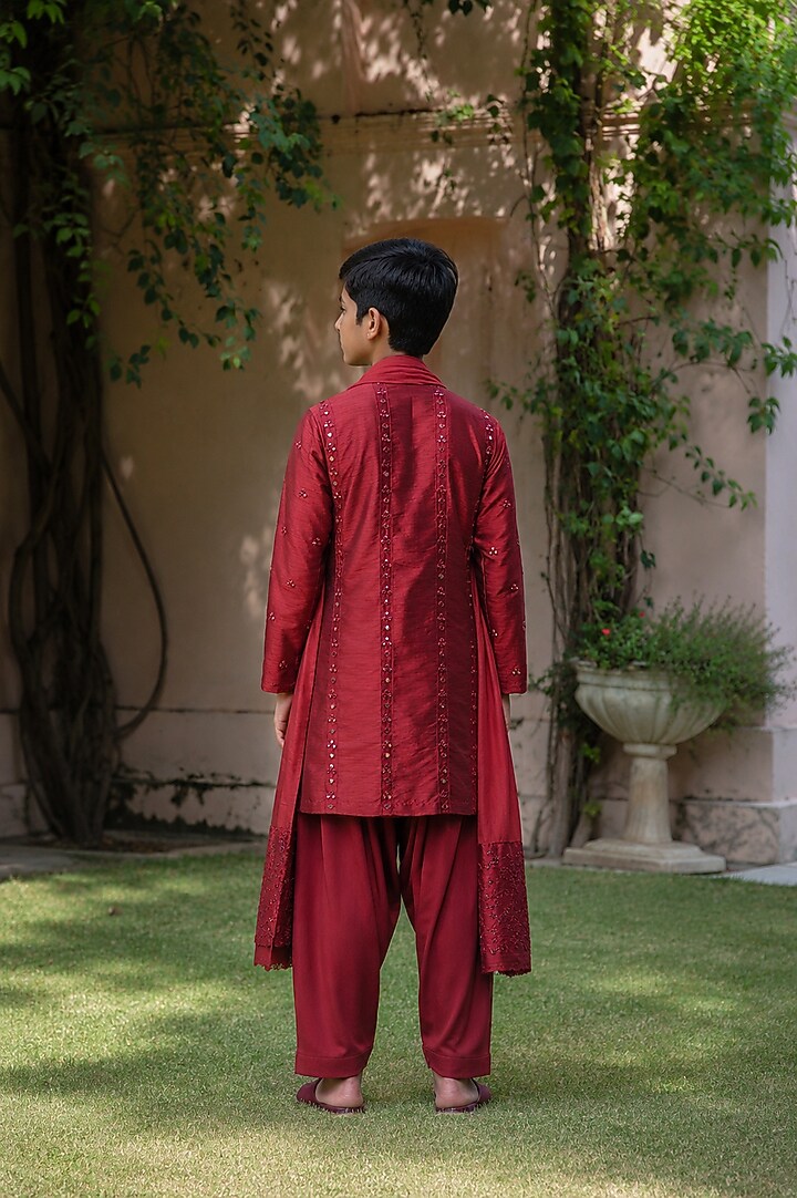 Maroon Dupion Silk Embroidered Kurta Set For Boys by Bohame Kids at Pernia's Pop Up Shop