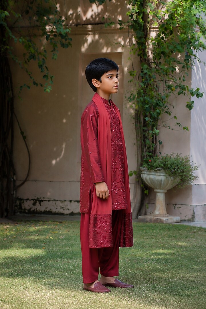 Maroon Dupion Silk Embroidered Kurta Set For Boys by Bohame Kids at Pernia's Pop Up Shop