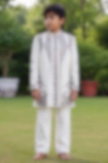 Ivory Tussar Silk Embroidered Kurta Set For Boys by Bohame Kids at Pernia's Pop Up Shop