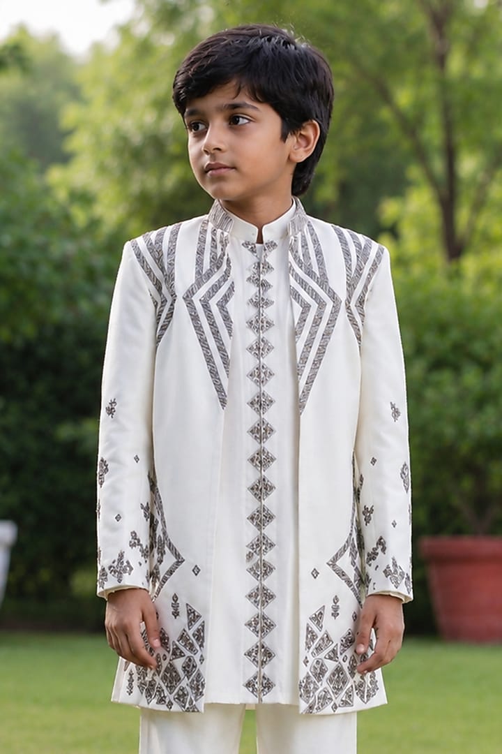 Ivory Tussar Silk Embroidered Kurta Set For Boys by Bohame Kids at Pernia's Pop Up Shop