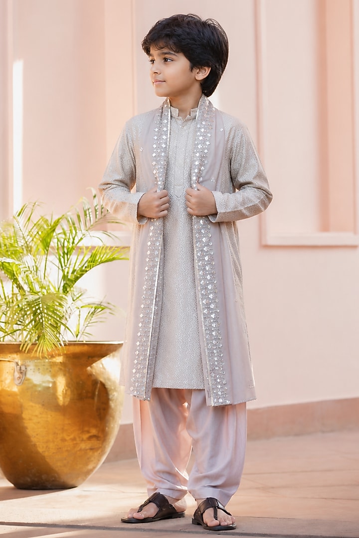 Mouse-Colored Chikankari Mirror Embroidered Kurta Set For Boys by Bohame Kids at Pernia's Pop Up Shop