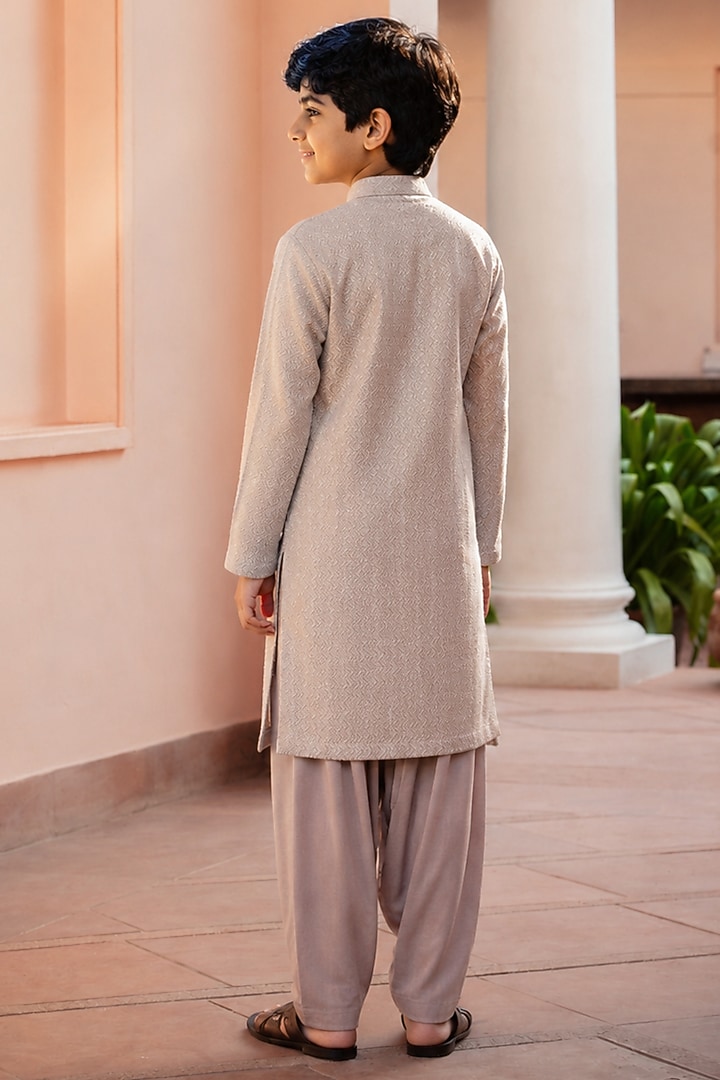 Mouse-Colored Chikankari Mirror Embroidered Kurta Set For Boys by Bohame Kids at Pernia's Pop Up Shop