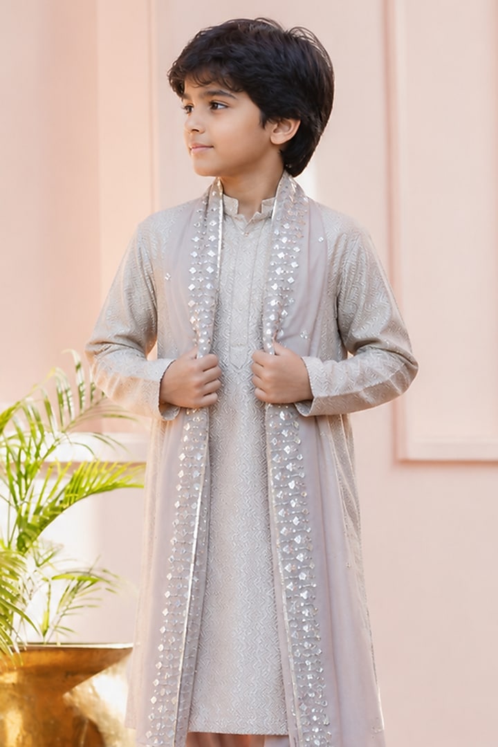 Mouse-Colored Chikankari Mirror Embroidered Kurta Set For Boys by Bohame Kids at Pernia's Pop Up Shop