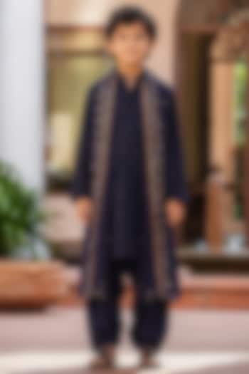 Navy Blue Chikankari Embroidered Kurta Set For Boys by Bohame Kids at Pernia's Pop Up Shop