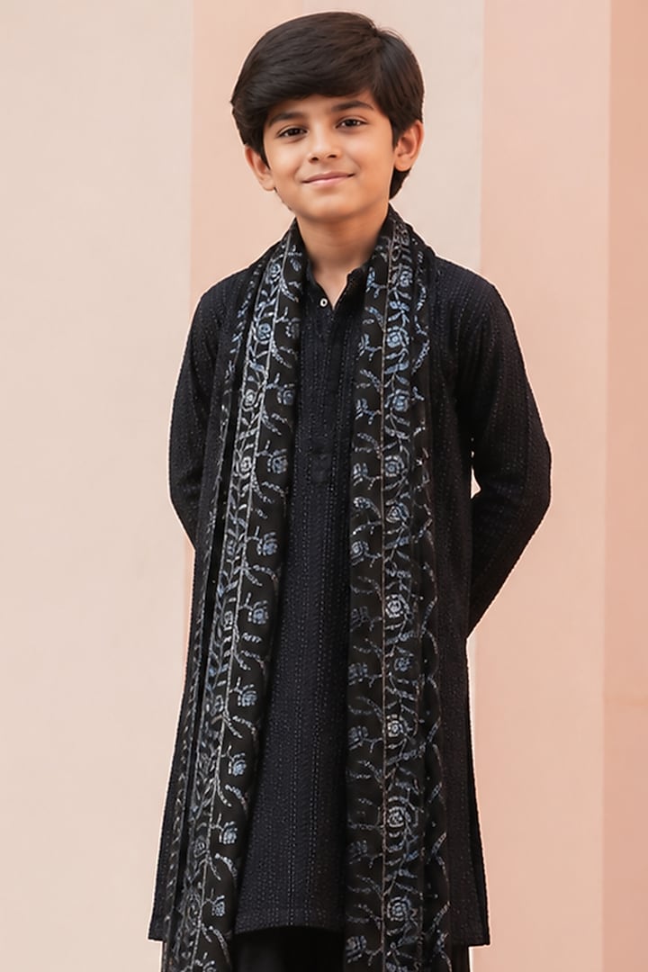 Black Chikankari Kurta Set For Boys by Bohame Kids at Pernia's Pop Up Shop