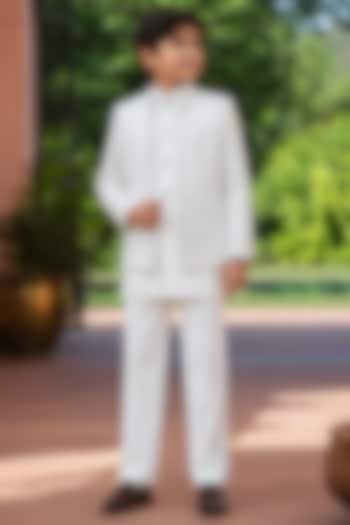 White Chikankari Indowestern Set For Boys by Bohame Kids at Pernia's Pop Up Shop
