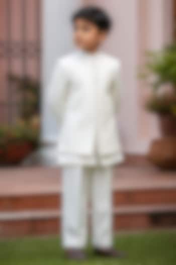 Milky White Chikankari Embroidered Indowestern Set For Boys by Bohame Kids at Pernia's Pop Up Shop