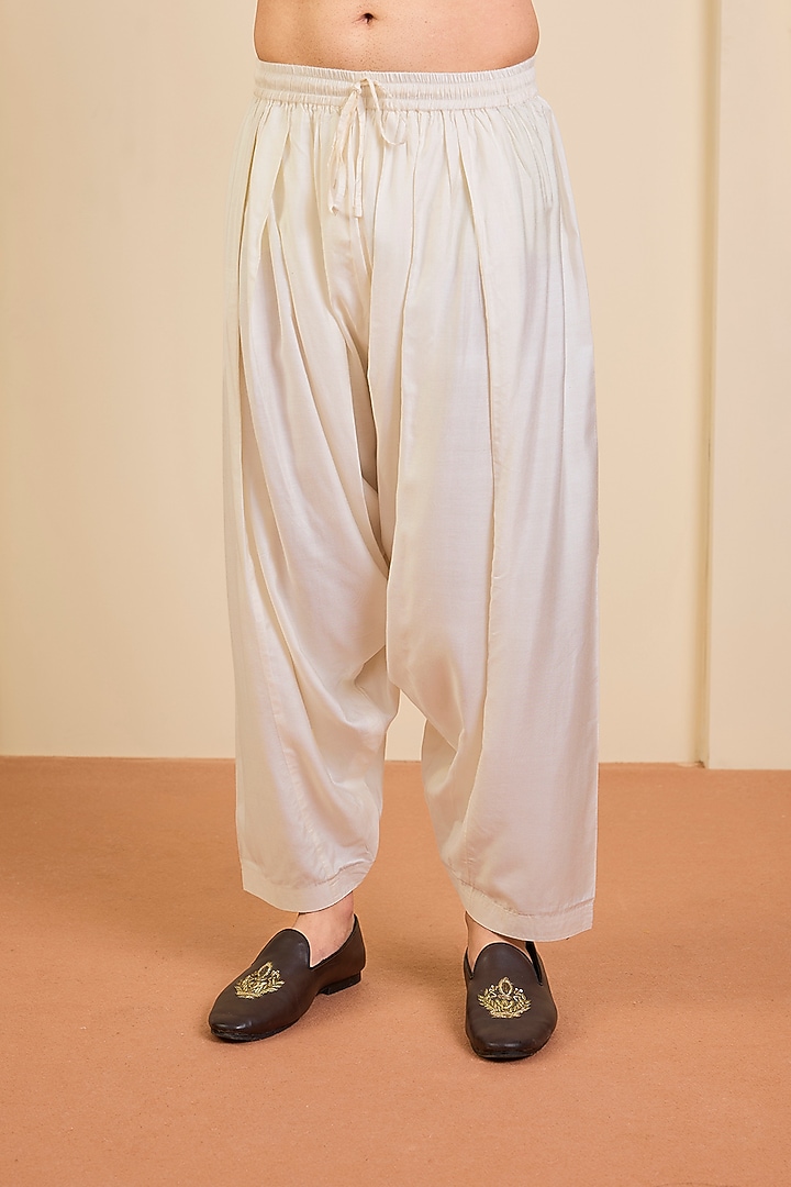 Light Pink Georgette Chikankari Kurta Set by Bohame Men at Pernia's Pop Up Shop