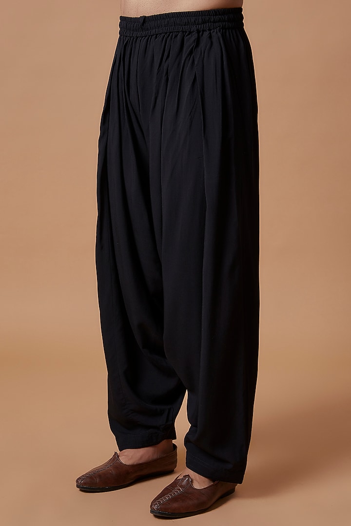 Black Georgette Embroidered Kurta Set by Bohame Men at Pernia's Pop Up Shop