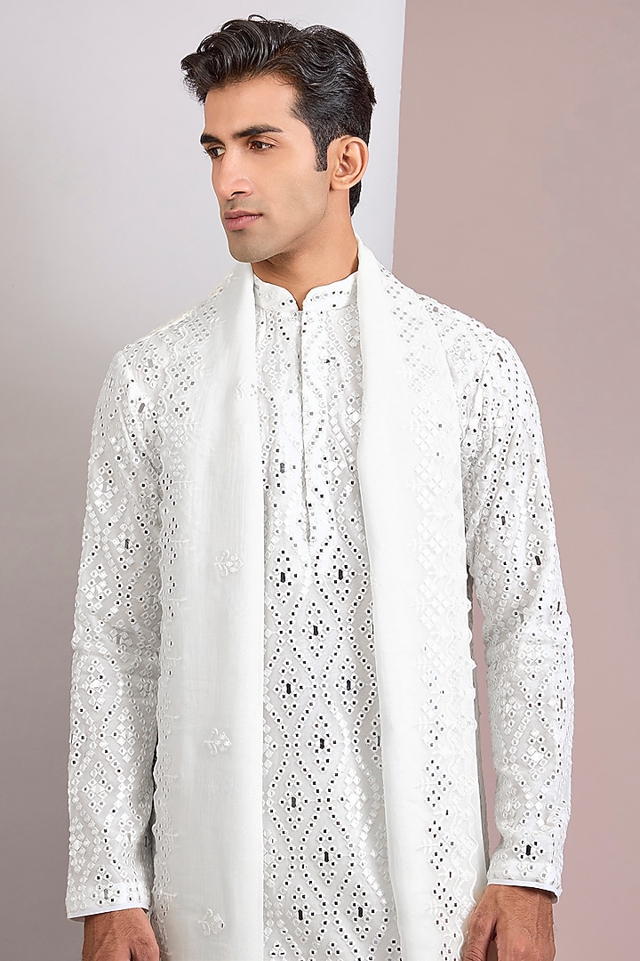 Off-White Georgette & Tussar Chikankari Embroidered Kurta Set by Bohame Men at Pernia's Pop Up Shop